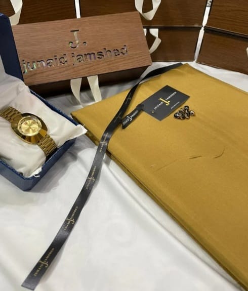 J. WASH N WEAR Suit & Branded Watch with BOX Pack